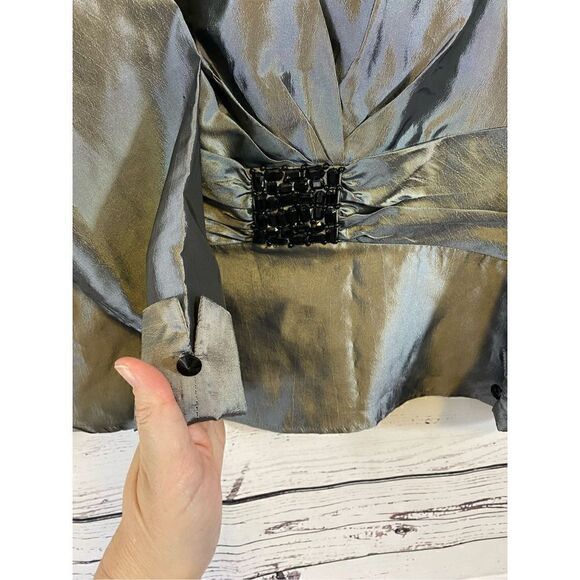 Signature by Larry Levine Silver Holiday Blouse Size Medium - Picture 3 of 7